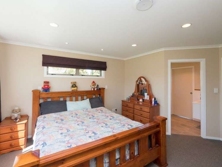 10 Ponderosa Place Opunake_14