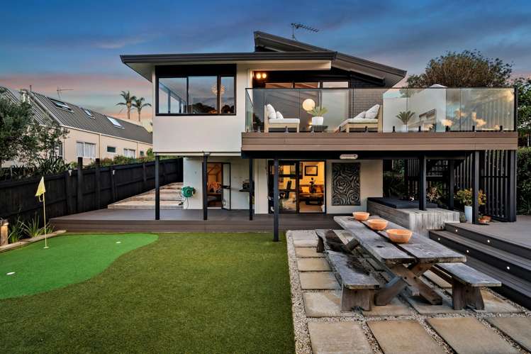 2/59 Churchill Road Murrays Bay_18