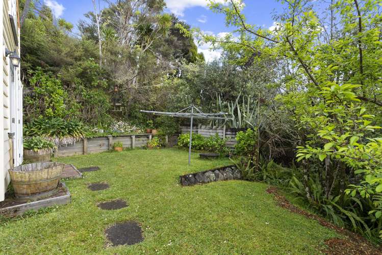 284 Forest Hill Road Waiatarua_33