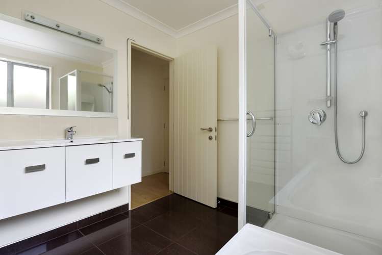 2 Cambria Gardens The Wood_15