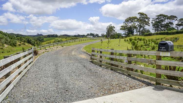 683 Back Miranda Road Miranda_19