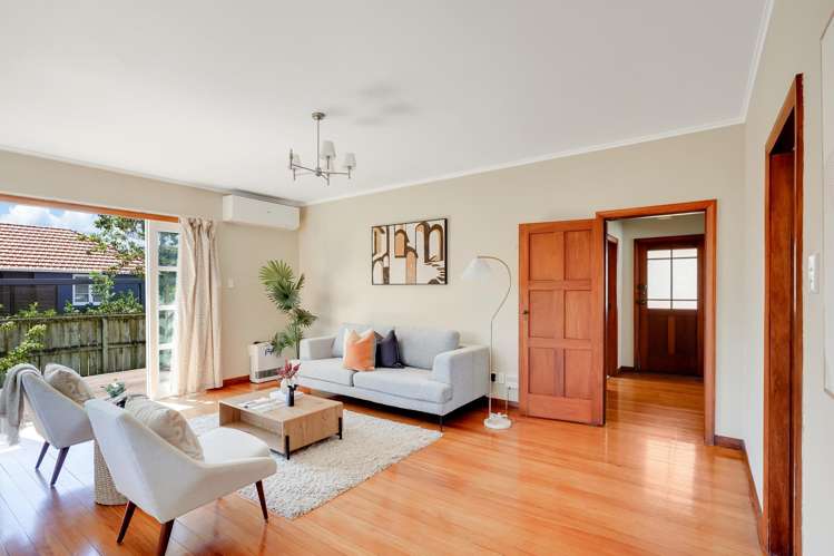 19 Galway Avenue Hamilton East_11