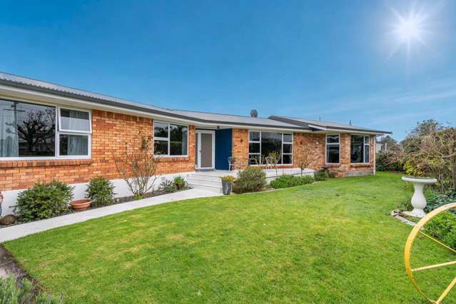 Spacious Home with Studio in Prime Hillcrest