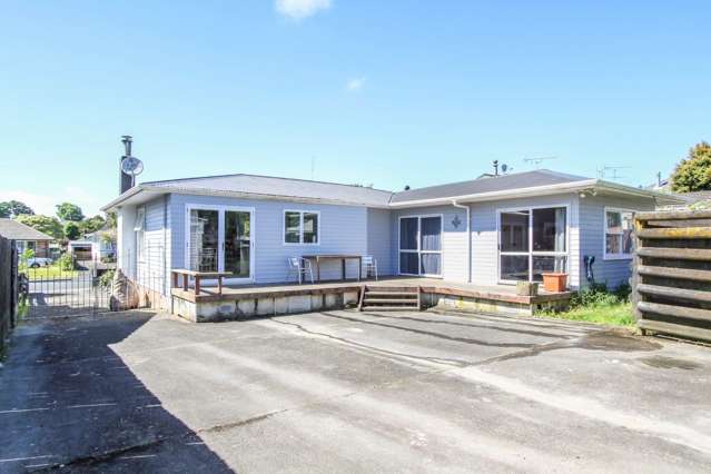 38 Hilling Street Titirangi_2