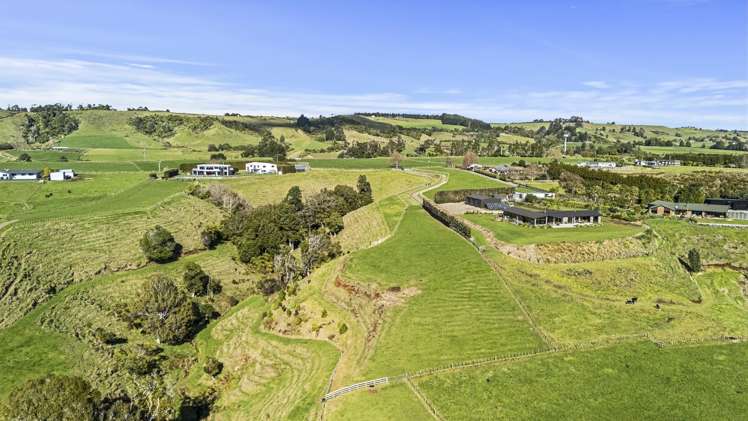 29 Wilson Road Urenui_10