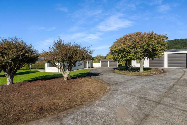 24 Julian Road Onemana_26