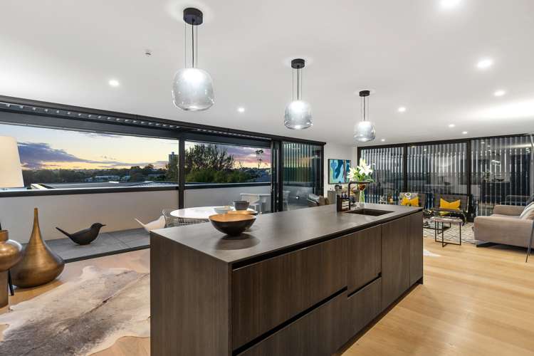 314a Hurstmere Road Takapuna_13