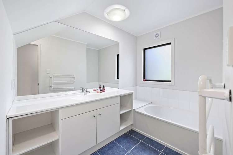18 Janome Place Bucklands Beach_20