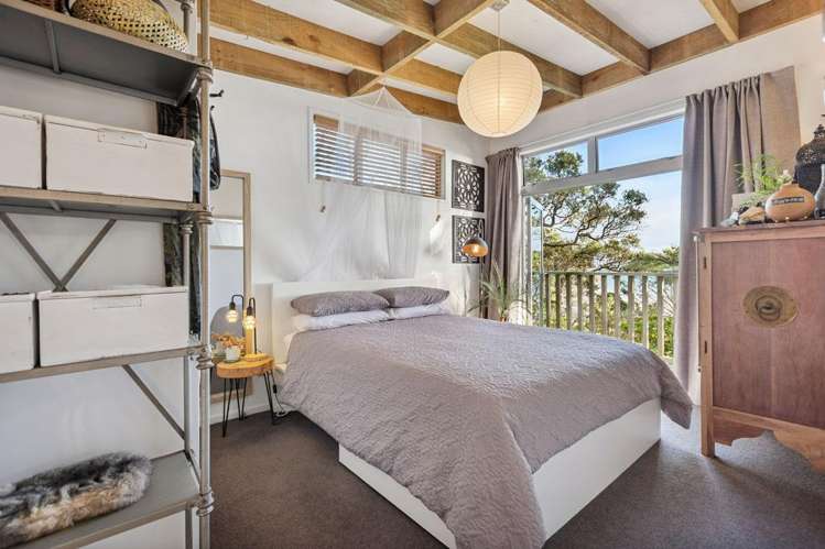 Wai-iti Beach Retreat Beach Road Waiiti_12