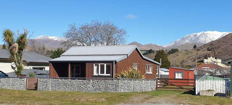 21 Gordon Street Kurow_2