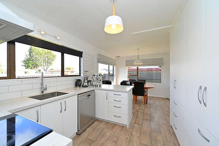 16 Lanark Crescent Tamatea_5