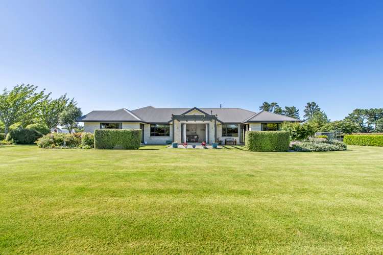 76 Stott Drive Darfield_3