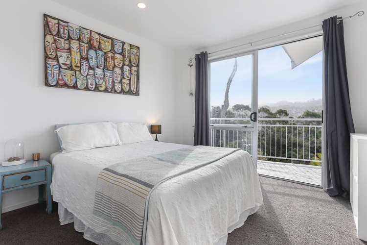 4 Helios Place Titirangi_16