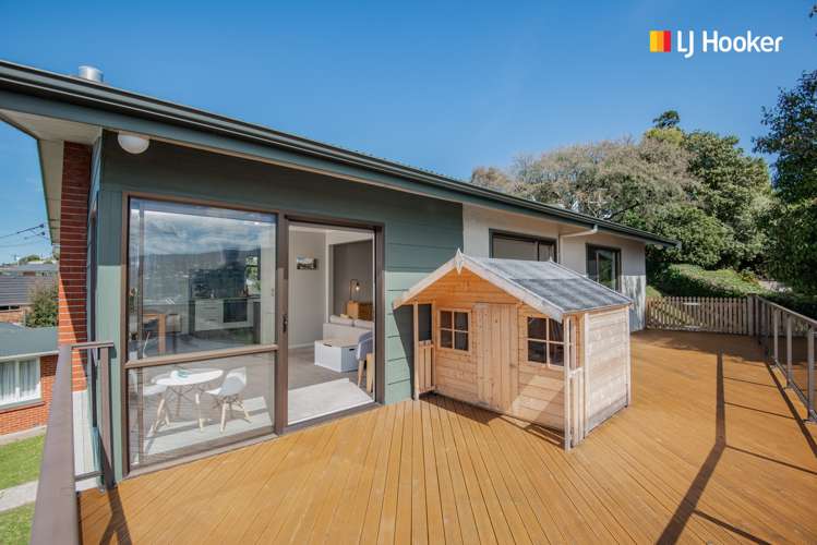 100 Easther Crescent Kew_19