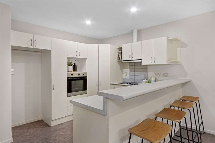 7a Hurricane Way Wigram_3