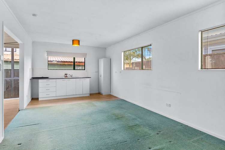 7 Beaubank Road Kelston_25