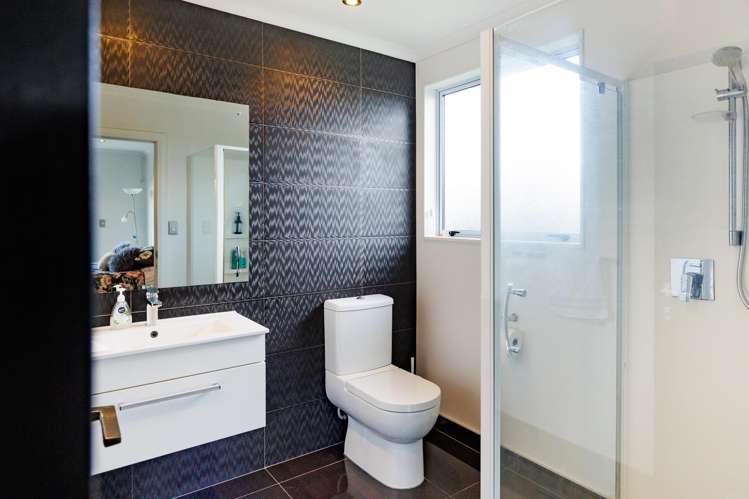 59 Liberty Grove Kelvin Grove_19