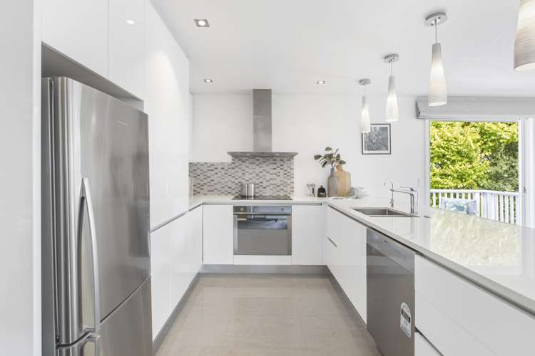 6 Blackett Crescent Meadowbank_30