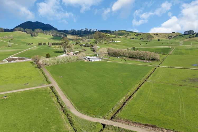 240 Otakairangi Road Riponui_1