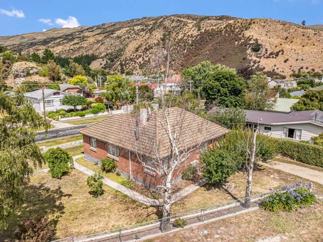 Roxburgh Home, Corner Site, Endless Potential