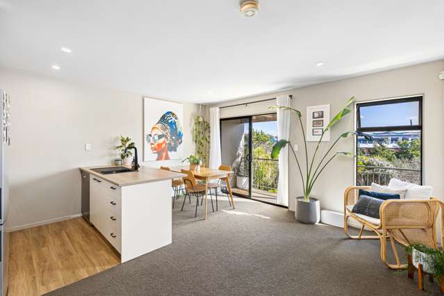 A12/16 Saturn Place Albany_2