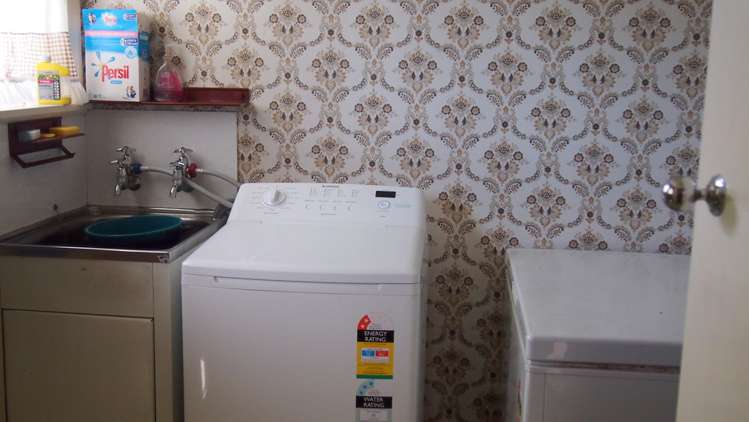 73 Davis Crescent Netherby_14