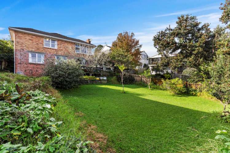 4 Noel Place Mount Roskill_16