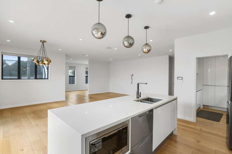 92A Flanshaw Street Te Atatu South_5