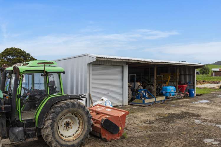 1371 Waihue Road Dargaville Surrounds_11