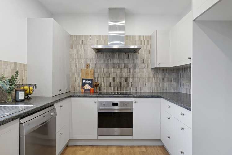 6 Barrington Street Somerfield_5