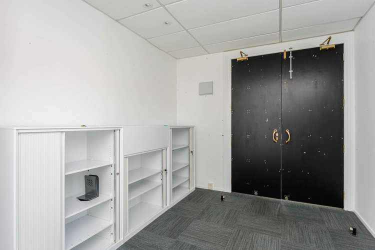 Unit 3/300 Queen Street City Centre_11