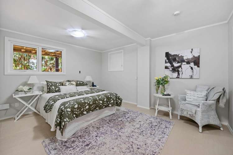 26 Pickwick Parade Mellons Bay_24