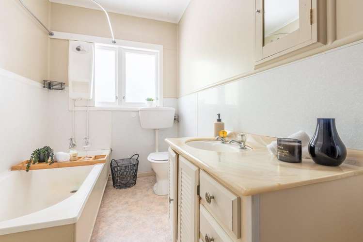 310 River Road Kawerau_16