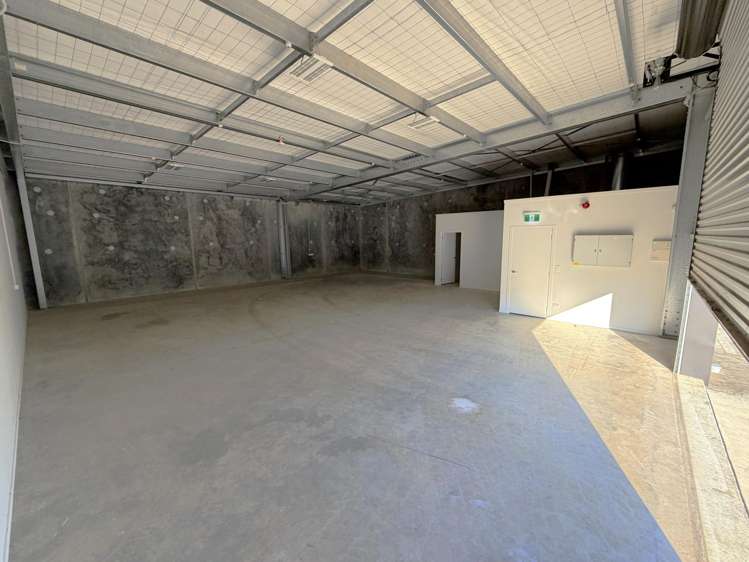 4/145 Ingram Road Rukuhia_5