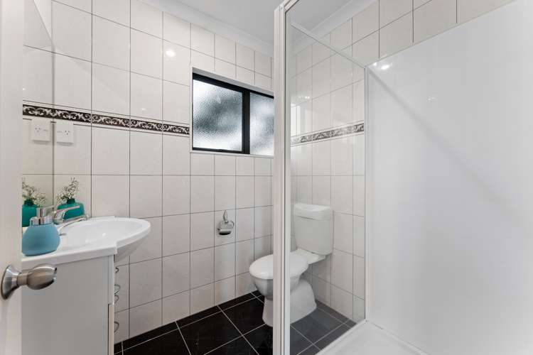 64 San Valentino Drive Henderson_17