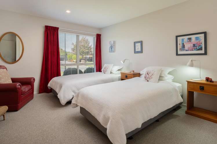 10 Windsor Close Springlands_14