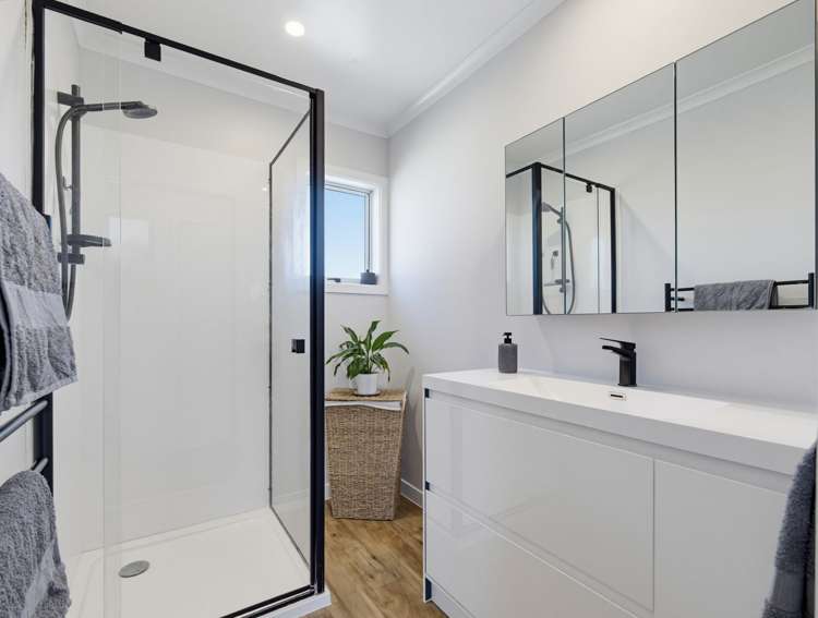 21 Colombo Road Waiuku_14