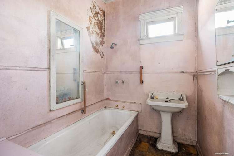 43 Tui Street Point Chevalier_11