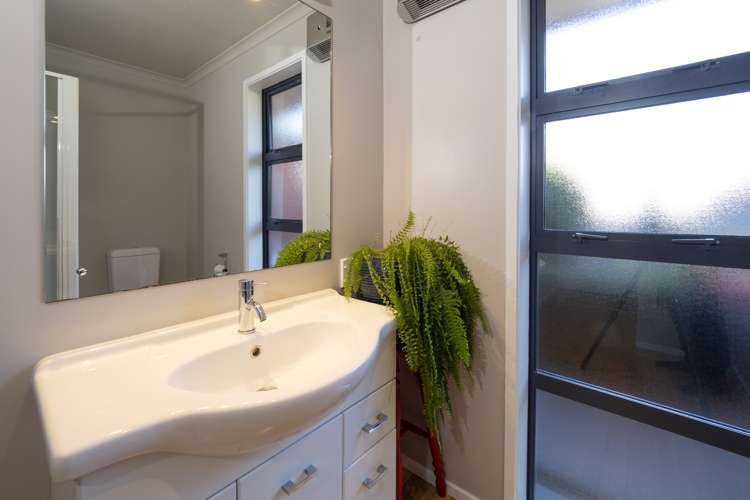 38b Cross Street Allenton_13