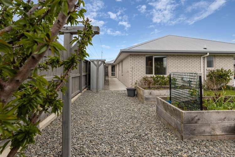 40 Catalina Crescent Burleigh_37