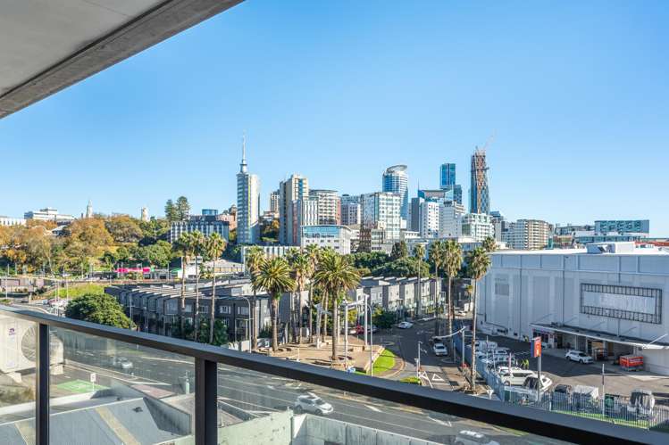 2A and 2B/10 Augustus Terrace Parnell_13