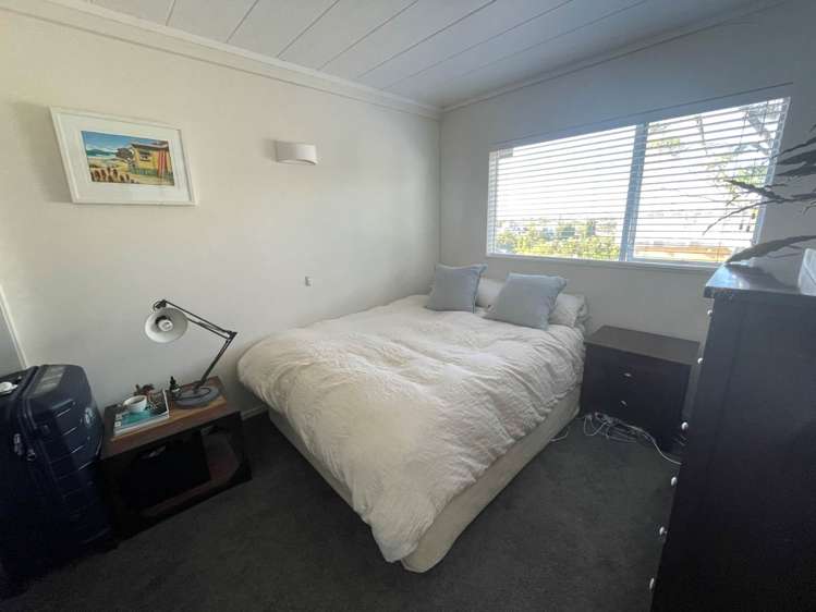 10/18 Parr Terrace Castor Bay_6