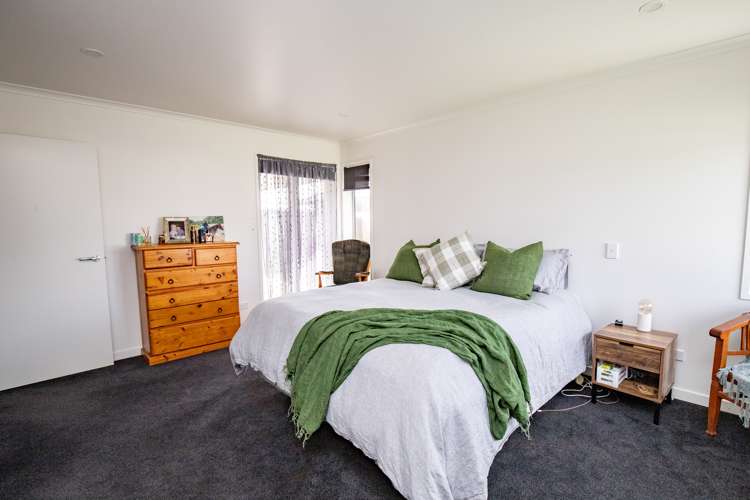 8 Costello Drive Ngatea_16