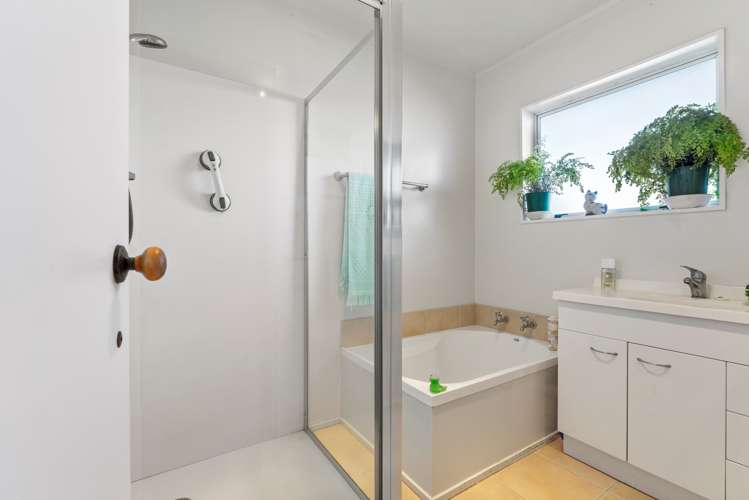 1 Marwood Place Mount Maunganui_11