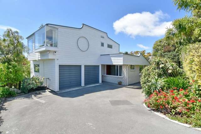 Large Family Home With Sea Views