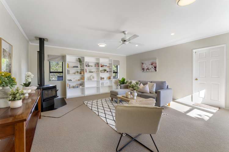 6 Pinewood Grove Paraparaumu Beach_5