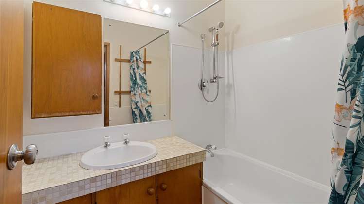 3/2 College Road Northcote_12