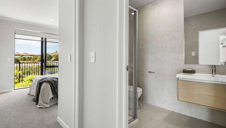 56 Te Aniwaniwa Terrace Albany_16