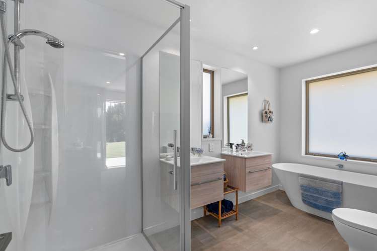 11 William Hyde Place Darfield_10