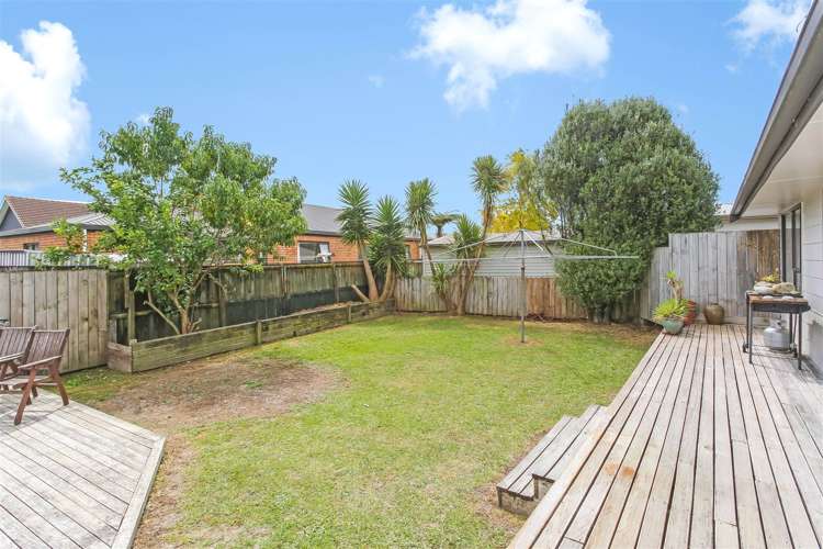 2/13 Edmund Hillary Avenue Papakura_14